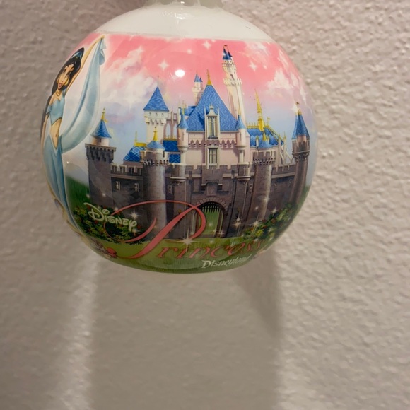 Disneyland resort Princess ornament - Picture 2 of 5